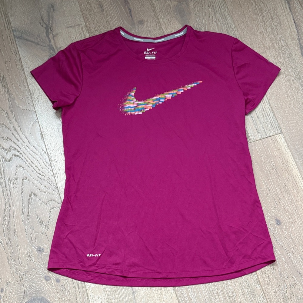 Nike Women's Short Sleeve Dri-FIT Tee - Magenta Pink